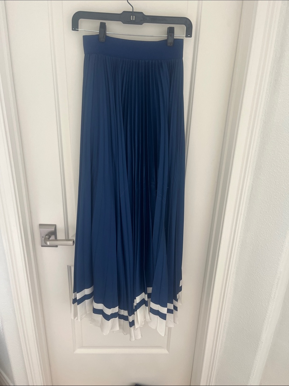 Alice and Olivia skirt
